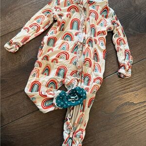 Posh Peanut Cream One-Piece Rainbow Footie NB